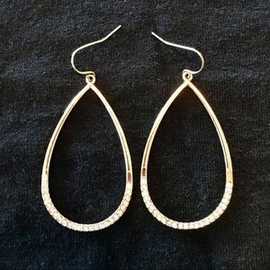 Gold teardrop earrings